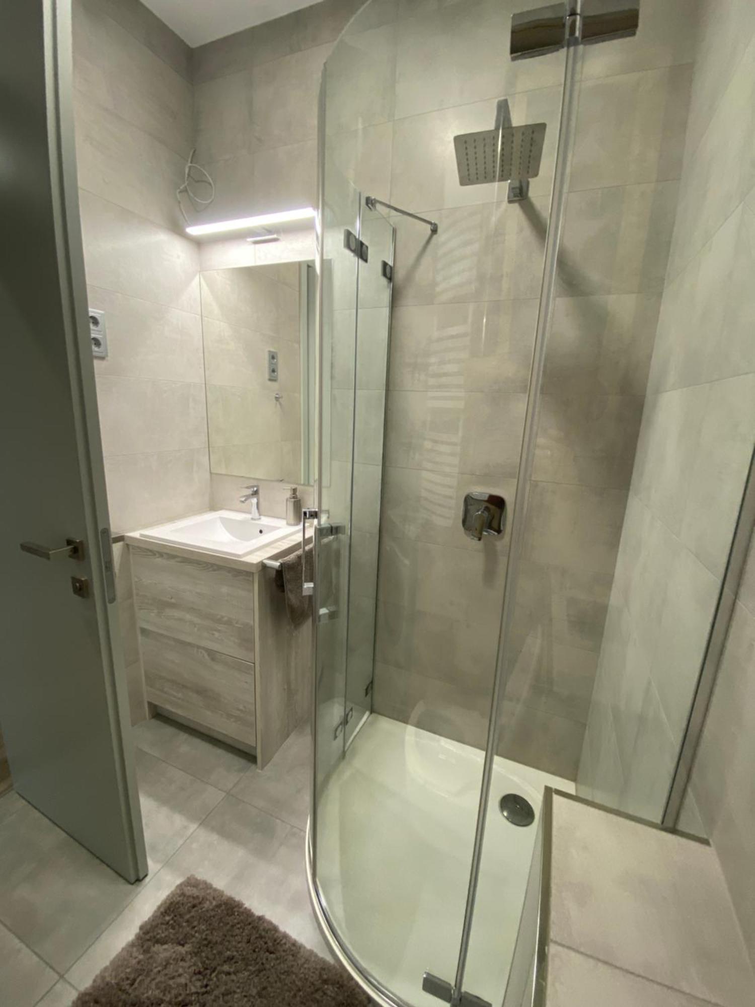Apartman Modern Living In *